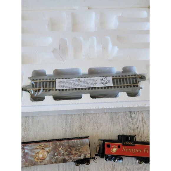 Hawthorne Quadalcanal Box Car & Semper Fi Caboose village train xmas - Picture 12 of 12